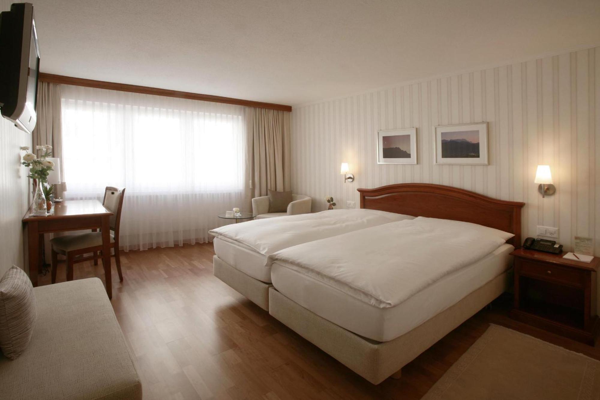 Hecht Hotel